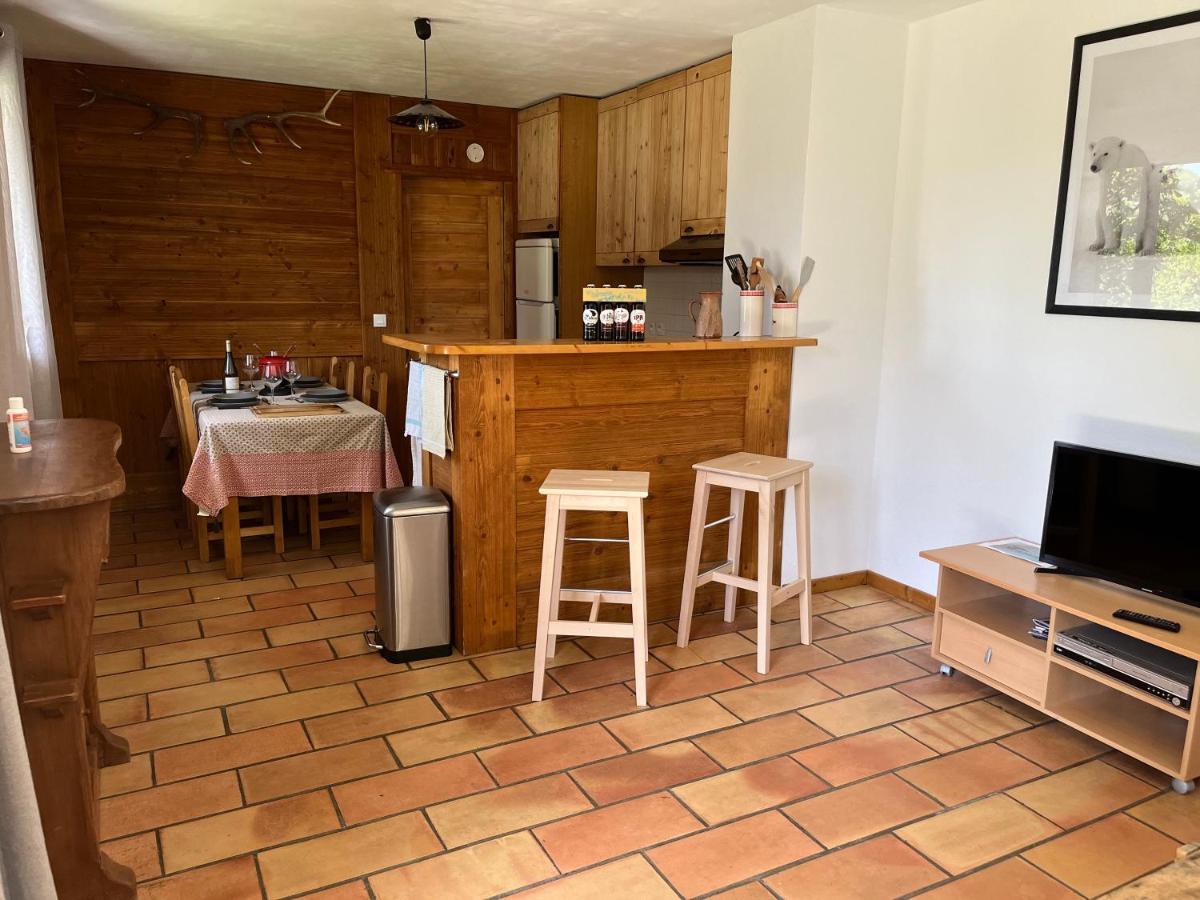 Appartement Rez De Jardin, 2 Chambres/ 4 Personnes, Garage. Briancon  Luaran gambar
