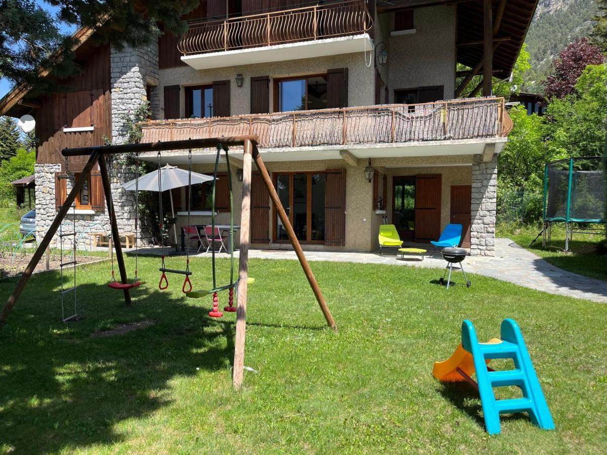 Appartement Rez De Jardin, 2 Chambres/ 4 Personnes, Garage. Briancon  Luaran gambar
